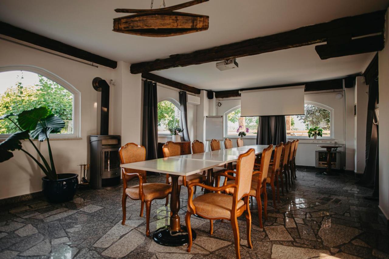 Hotel Pok Garni Brezovica Екстер'єр фото